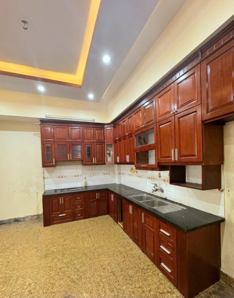 BÁN NHÀ RIÊNG – ĐÔNG NGẠC  – DÂN XÂY CHẮC CHẮN - Ô TÔ VÀO NHÀ- 20 Ô TÔ TRÁNH